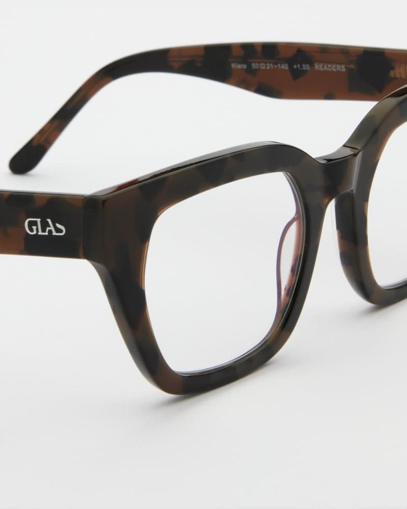 Kiara Turtle Brown