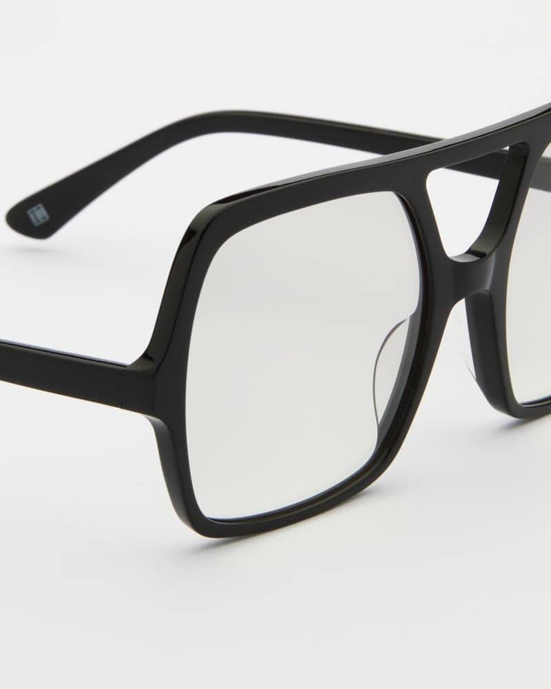 Lilly Black Tinted Readers