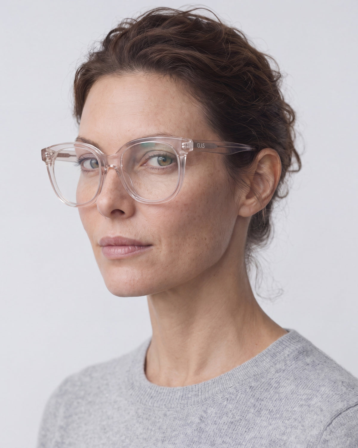 Maya Rose Quartz Progressive, worn, side