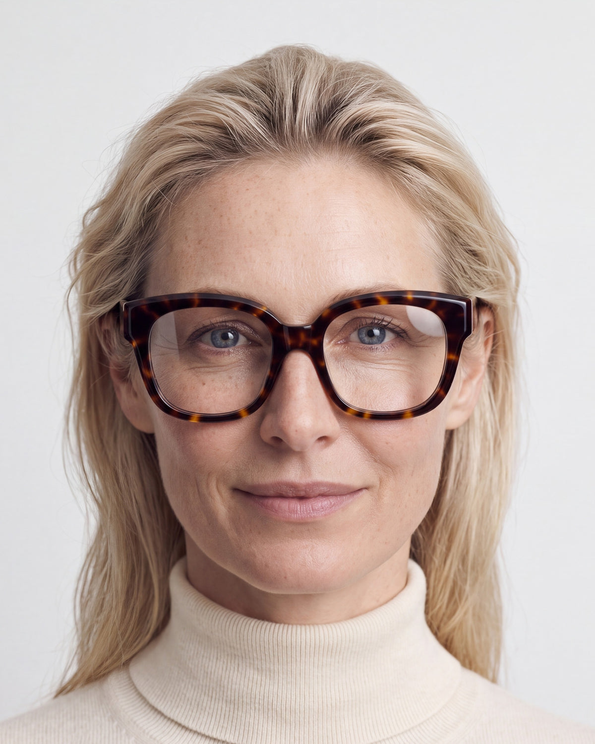Chloe in tortoiseshell, worn