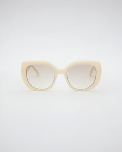 Jessica Milky White Tinted