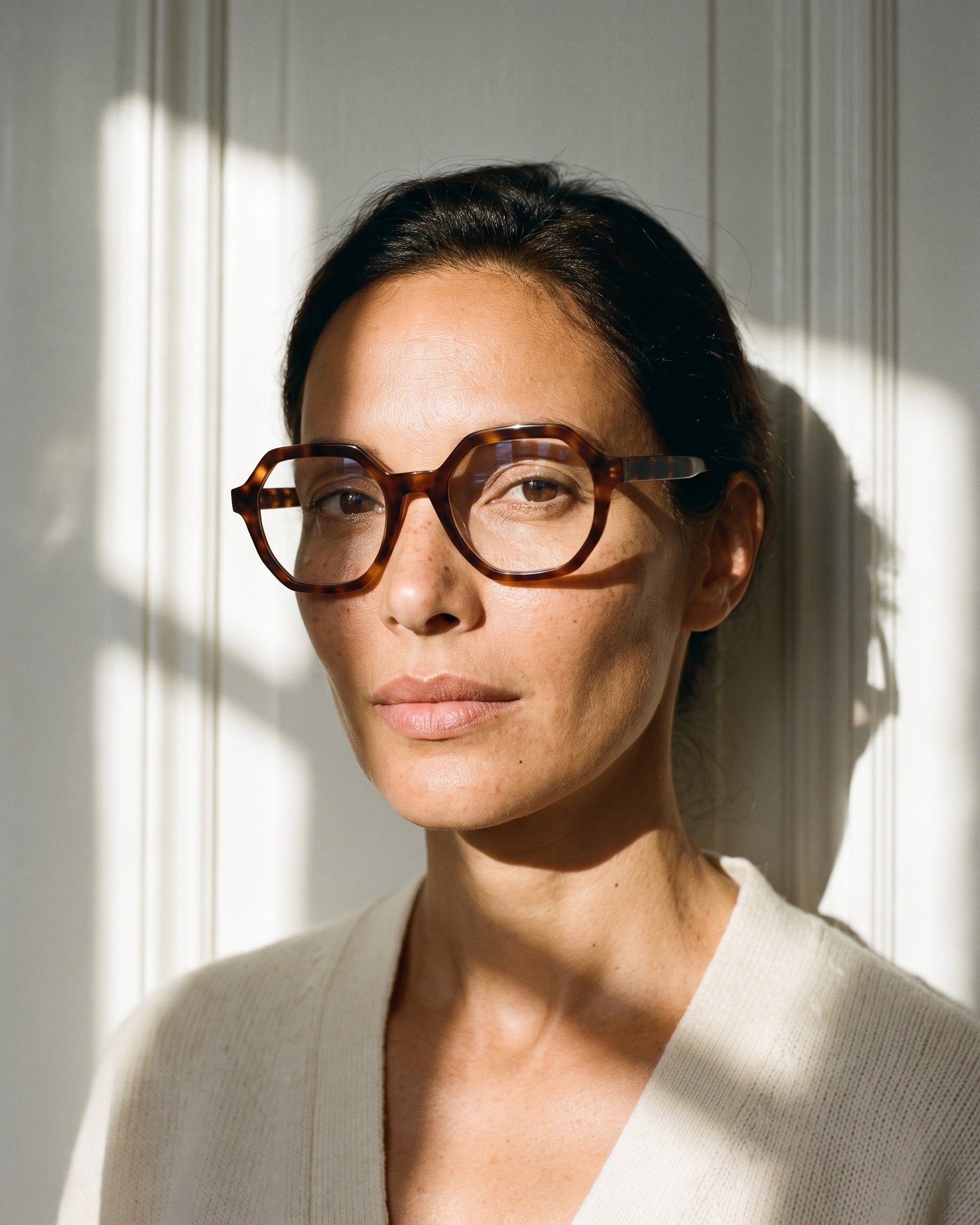 GLAS Lotus Havana Turtle Brown Readers – worn, September light